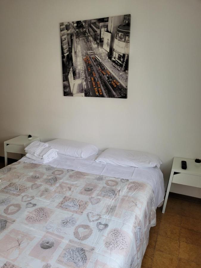 Fare Bnb - Room Pappagnocca Reggio Emilia Exterior photo