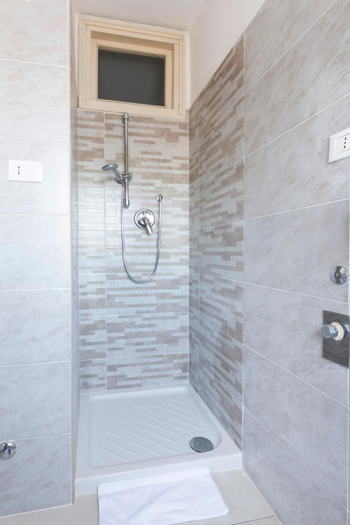 Fare Bnb - Room Pappagnocca Reggio Emilia Exterior photo